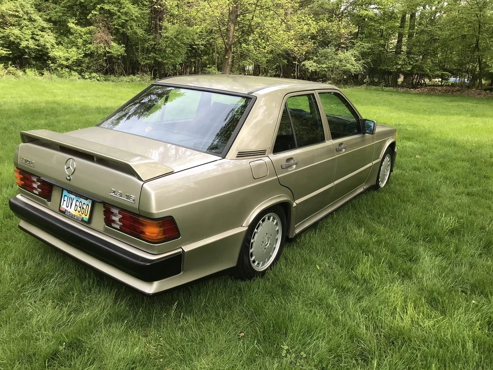 1986 Mercedes-Benz 190E 2.3-16 & 2.5-16 - Image 8 of 31