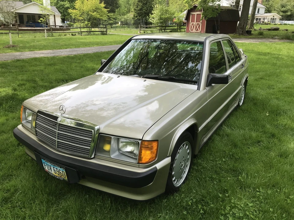 1986 Mercedes-Benz 190E 2.3-16 & 2.5-16 - Image 3 of 31