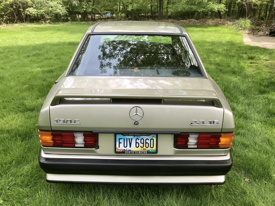 1986 Mercedes-Benz 190E 2.3-16 & 2.5-16 - Image 6 of 31