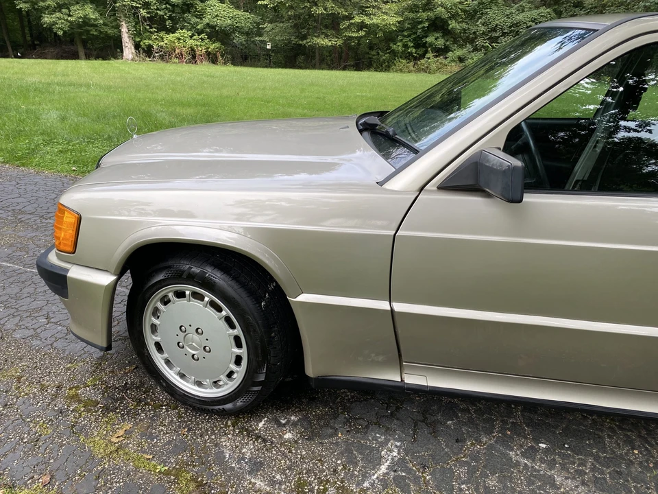 1986 Mercedes-Benz 190E 2.3-16 & 2.5-16 - Image 23 of 31
