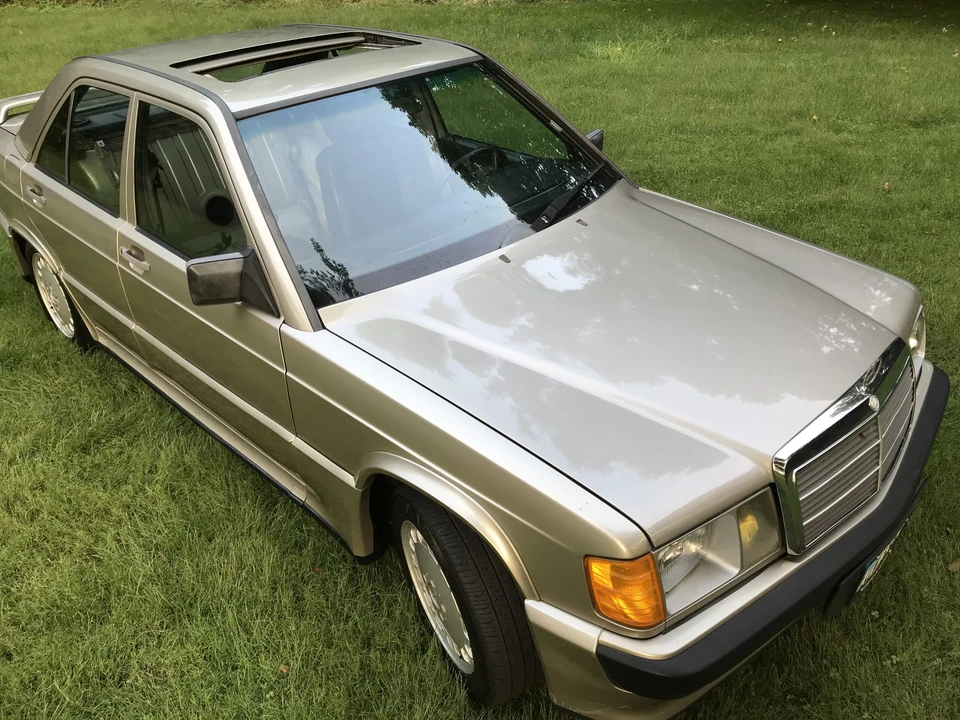 1986 Mercedes-Benz 190E 2.3-16 & 2.5-16 - Image 14 of 31
