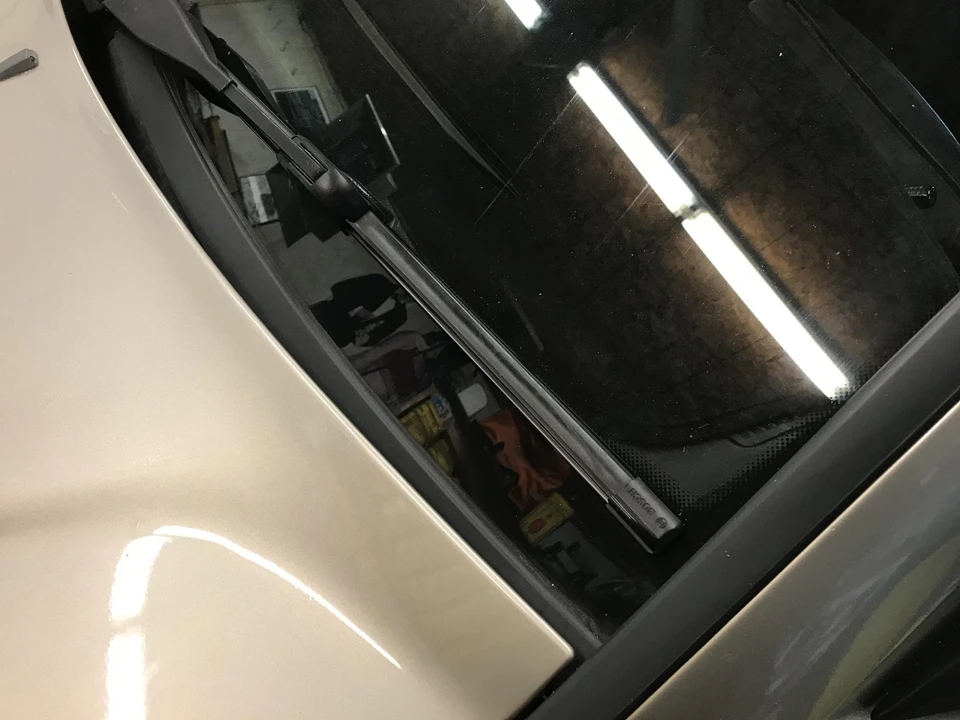 1986 Mercedes-Benz 190E 2.3-16 & 2.5-16 - Image 24 of 31