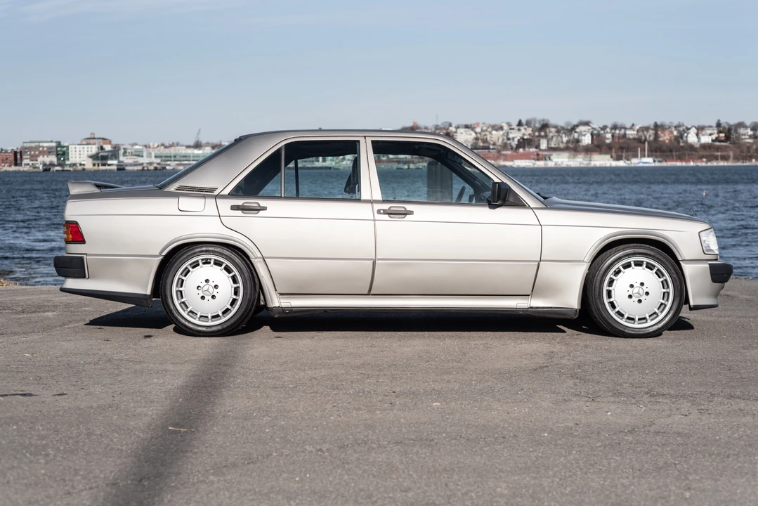 1986 Mercedes-Benz 190E 2.3-16 & 2.5-16 - Image 7 of 31