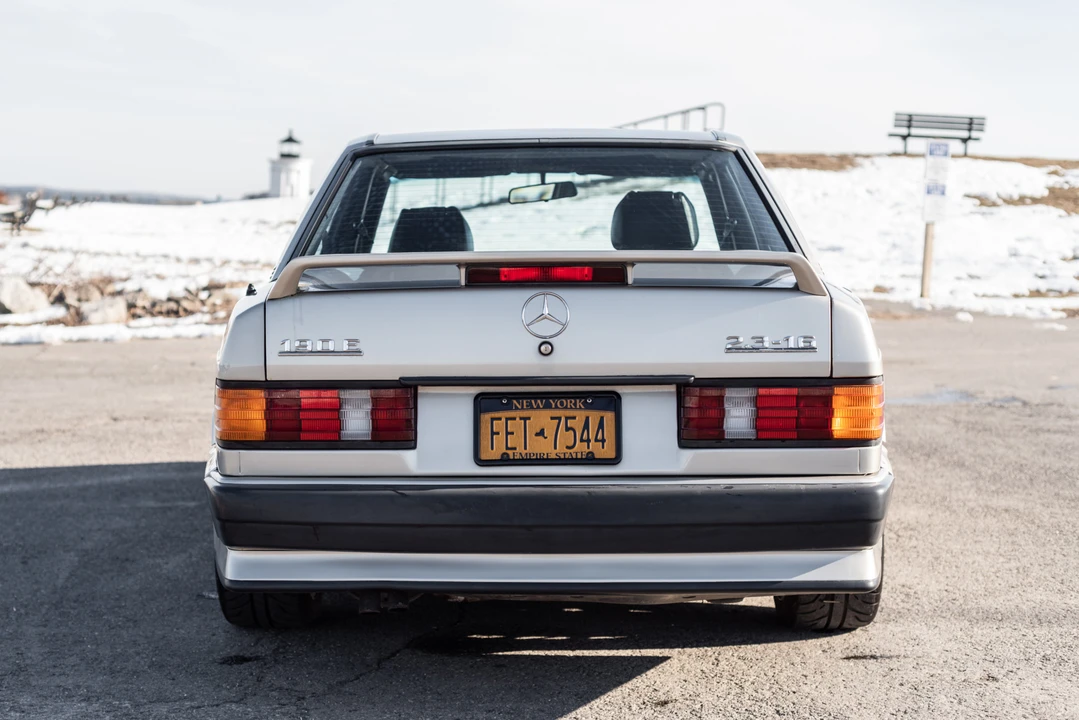 1986 Mercedes-Benz 190E 2.3-16 & 2.5-16 - Image 5 of 31