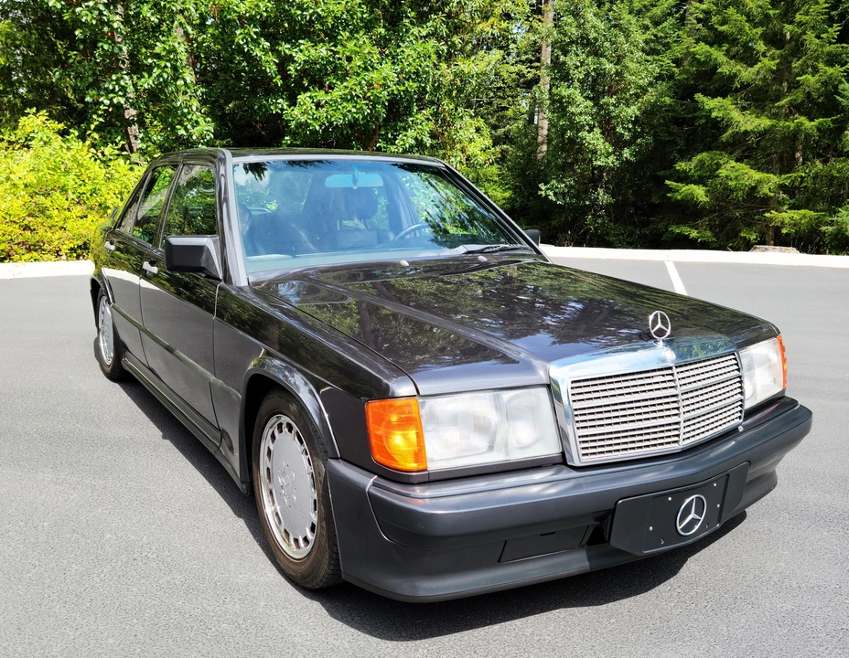 1986 Mercedes-Benz 190E 2.3-16 & 2.5-16 - Image 5 of 31