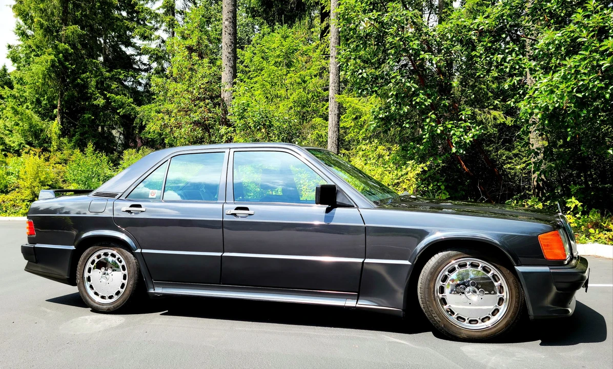 1986 Mercedes-Benz 190E 2.3-16 & 2.5-16 - Image 9 of 31