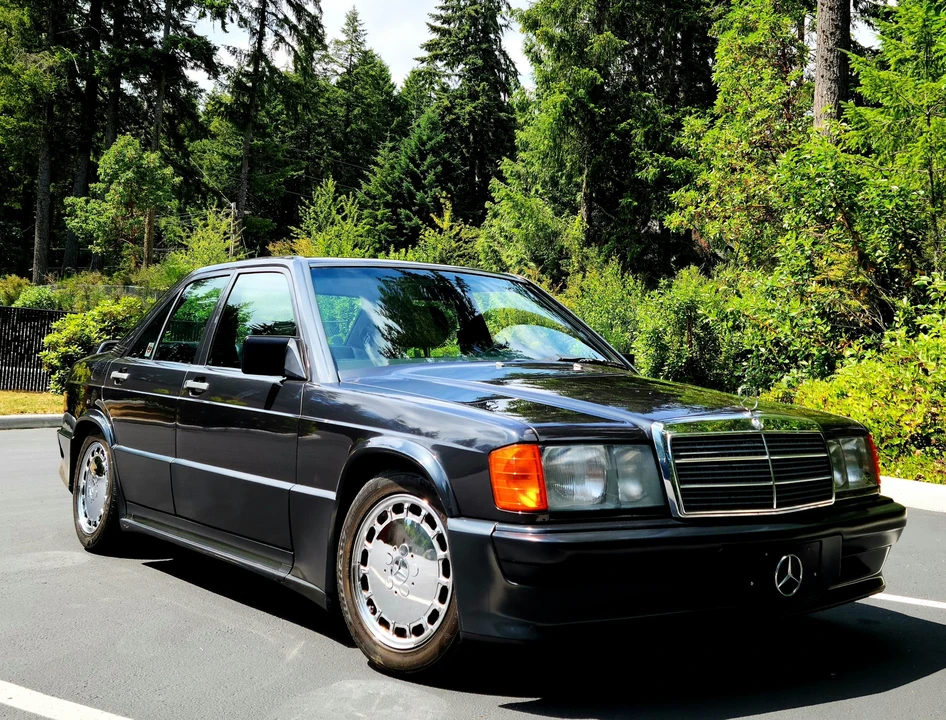 1986 Mercedes-Benz 190E 2.3-16 & 2.5-16 - Image 3 of 31