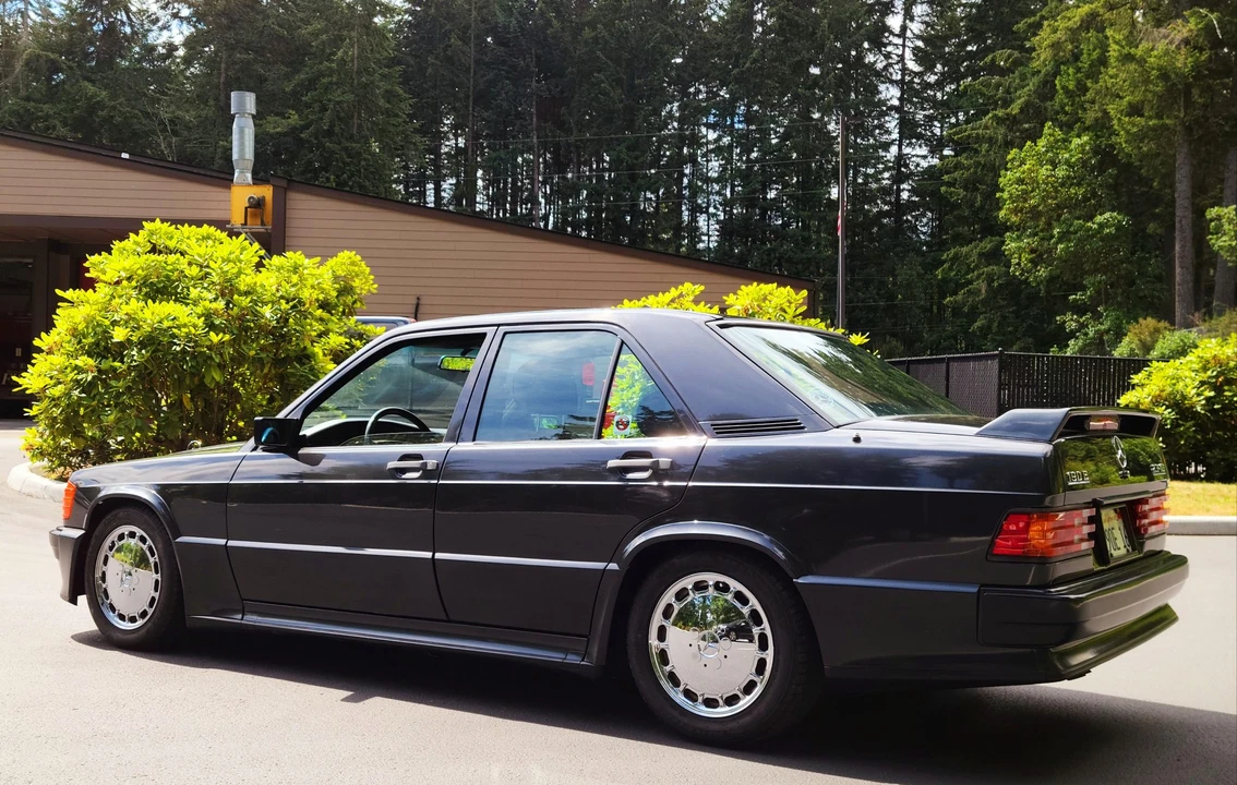 1986 Mercedes-Benz 190E 2.3-16 & 2.5-16 - Image 20 of 31