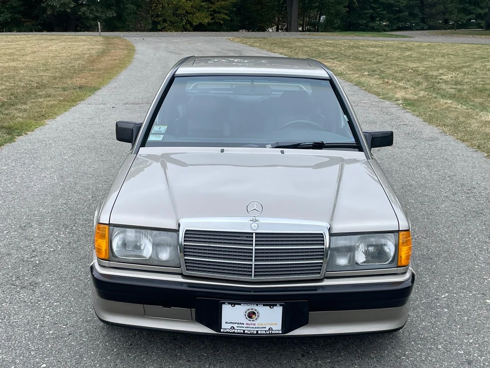 1986 Mercedes-Benz 190E 2.3-16 & 2.5-16 - Image 4 of 31