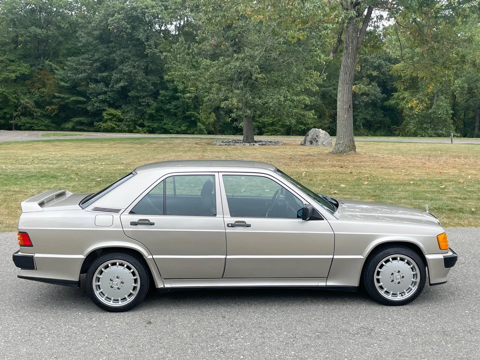 1986 Mercedes-Benz 190E 2.3-16 & 2.5-16 - Image 7 of 31