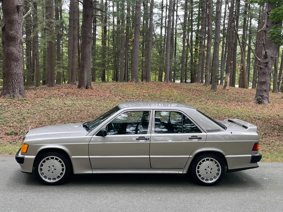 1986 Mercedes-Benz 190E 2.3-16 & 2.5-16 - Image 13 of 31