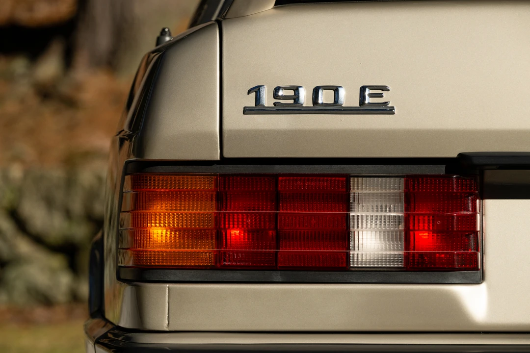 1986 Mercedes-Benz 190E 2.3-16 & 2.5-16 - Image 29 of 31