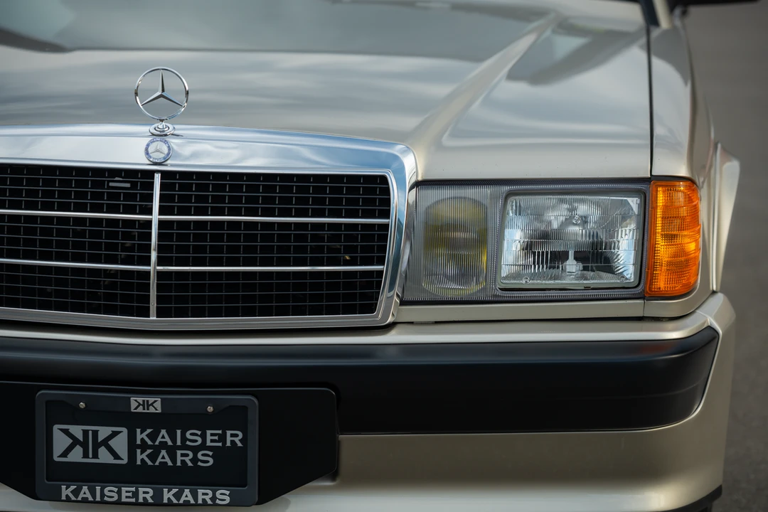 1986 Mercedes-Benz 190E 2.3-16 & 2.5-16 - Image 12 of 31