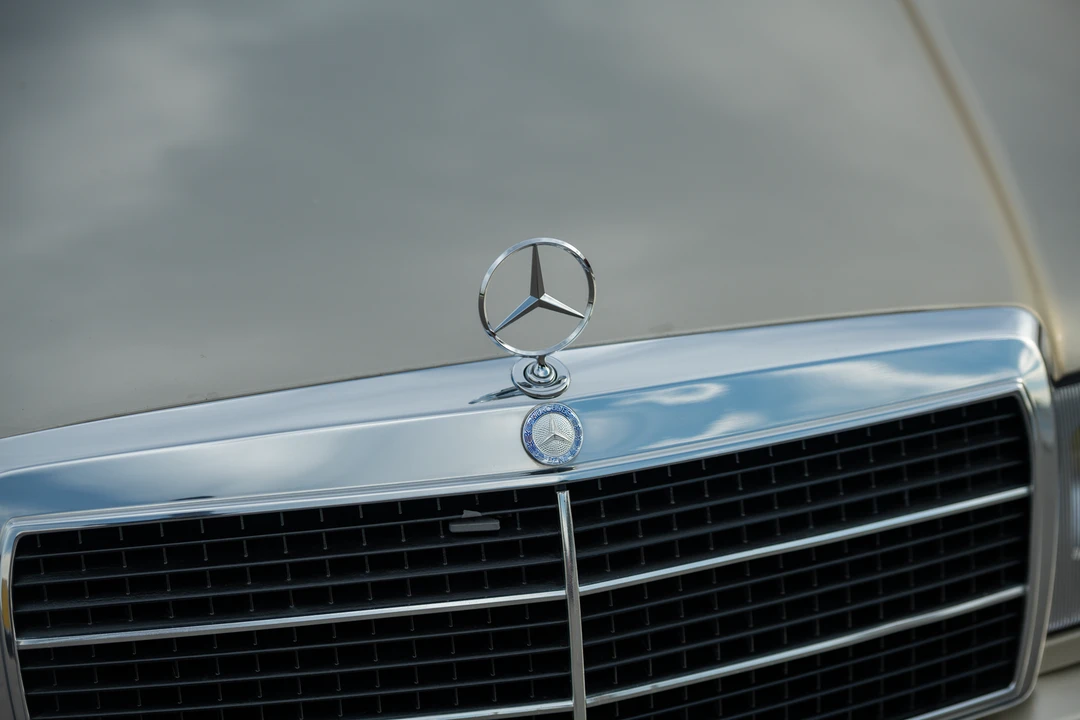 1986 Mercedes-Benz 190E 2.3-16 & 2.5-16 - Image 16 of 31