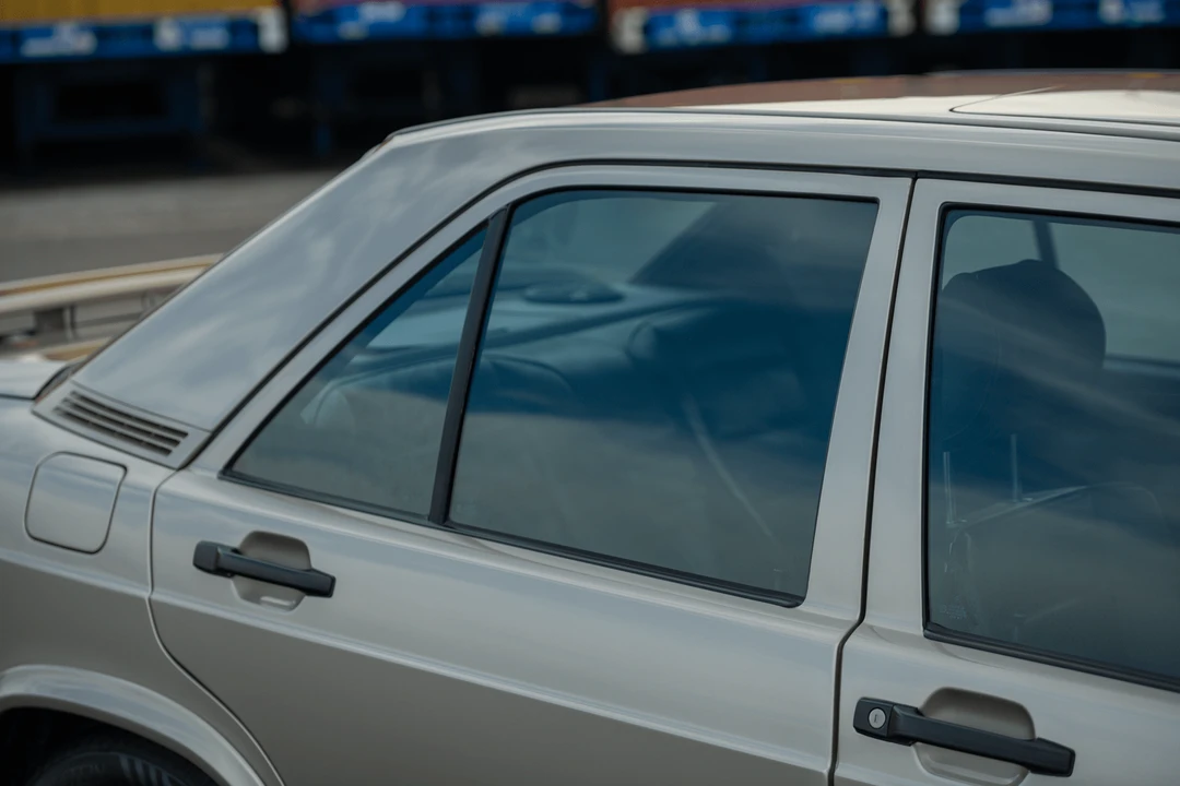 1986 Mercedes-Benz 190E 2.3-16 & 2.5-16 - Image 19 of 31