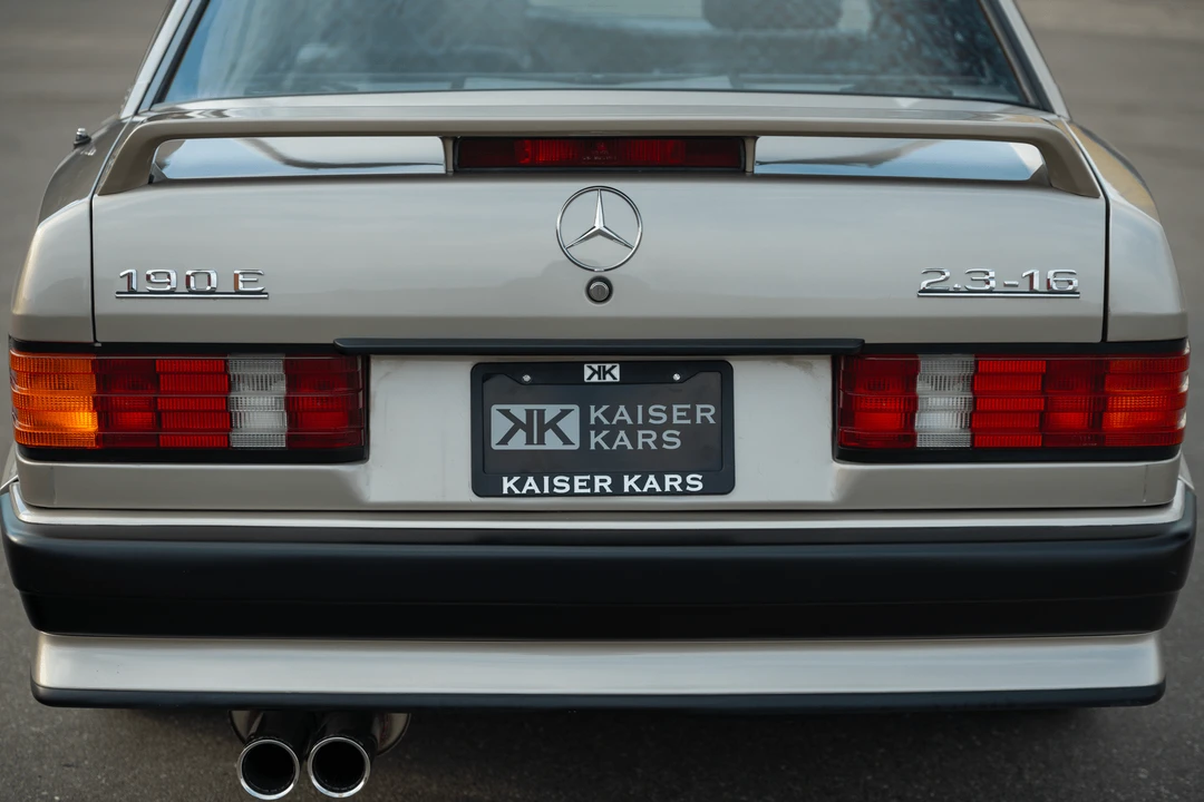 1986 Mercedes-Benz 190E 2.3-16 & 2.5-16 - Image 27 of 31