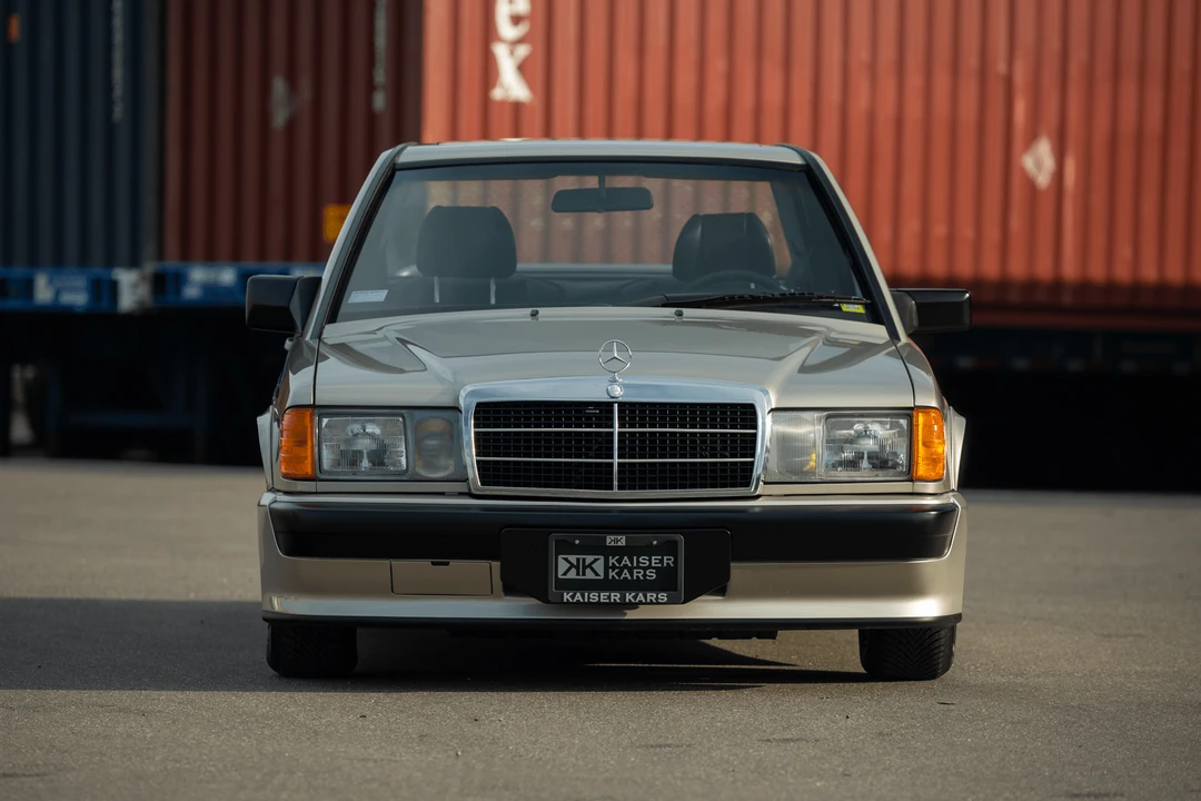 1986 Mercedes-Benz 190E 2.3-16 & 2.5-16 - Image 4 of 31