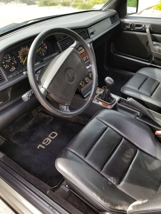 1986 Mercedes-Benz 190E 2.3-16 & 2.5-16 - Image 27 of 31
