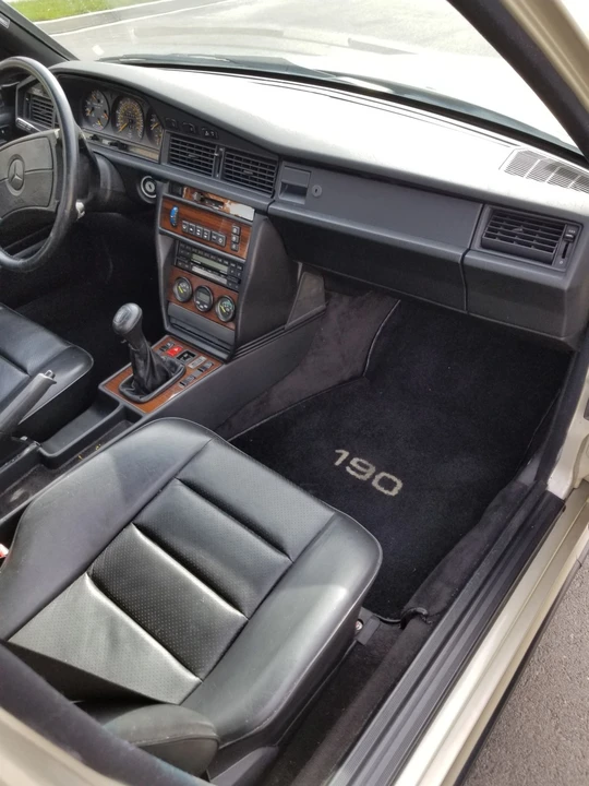 1986 Mercedes-Benz 190E 2.3-16 & 2.5-16 - Image 28 of 31