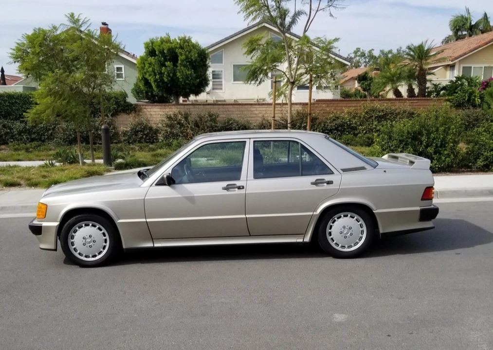 1986 Mercedes-Benz 190E 2.3-16 & 2.5-16 - Image 7 of 31