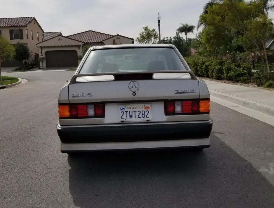 1986 Mercedes-Benz 190E 2.3-16 & 2.5-16 - Image 10 of 31
