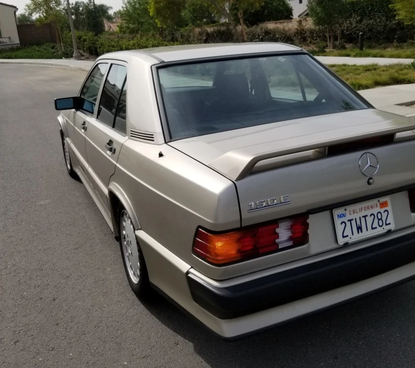 1986 Mercedes-Benz 190E 2.3-16 & 2.5-16 - Image 16 of 31