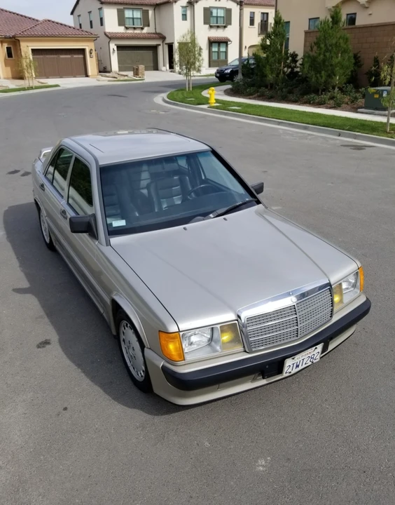 1986 Mercedes-Benz 190E 2.3-16 & 2.5-16 - Image 3 of 31