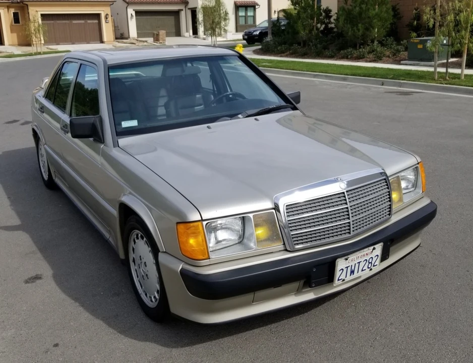 1986 Mercedes-Benz 190E 2.3-16 & 2.5-16 - Image 2 of 31