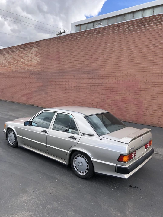 1986 Mercedes-Benz 190E 2.3-16 & 2.5-16 - Image 5 of 31