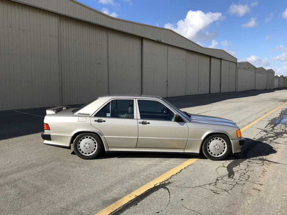 1986 Mercedes-Benz 190E 2.3-16 & 2.5-16 - Image 13 of 31