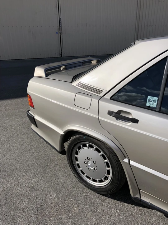 1986 Mercedes-Benz 190E 2.3-16 & 2.5-16 - Image 23 of 31