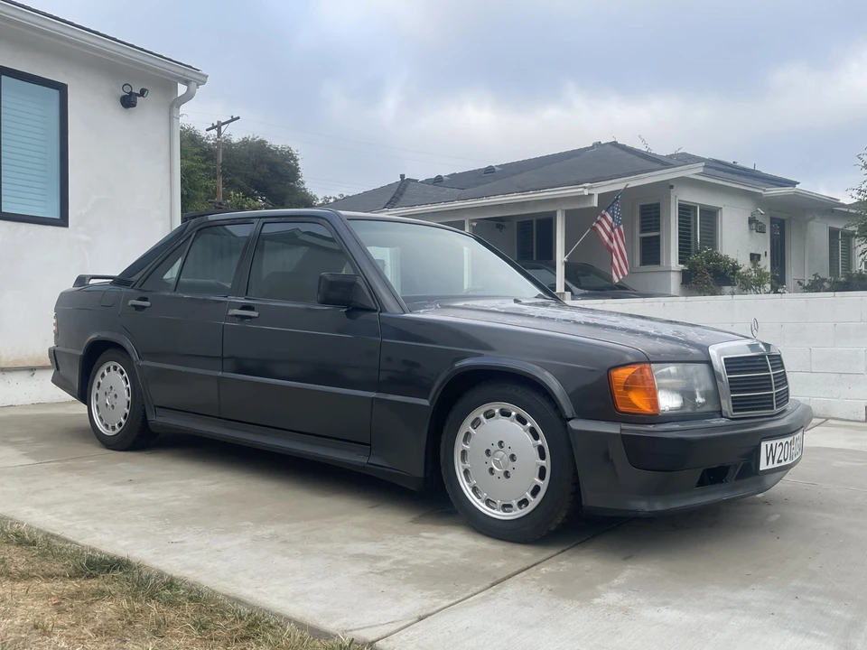 1986 Mercedes-Benz 190E 2.3-16 & 2.5-16 - Image 8 of 31