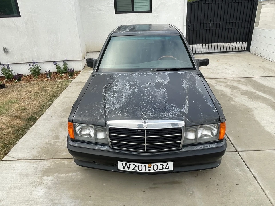 1986 Mercedes-Benz 190E 2.3-16 & 2.5-16 - Image 4 of 31