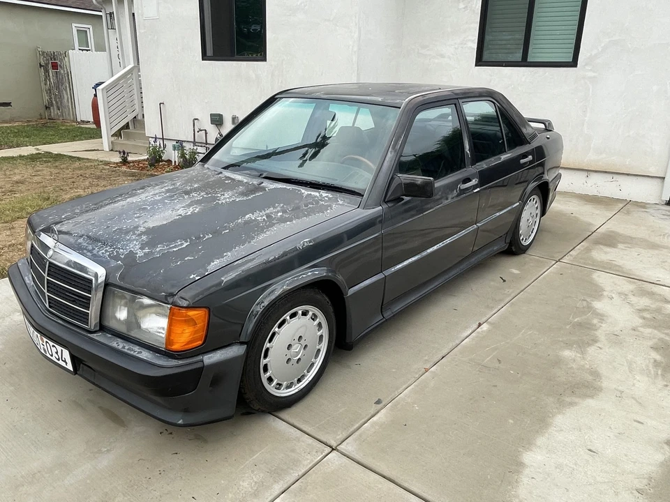 1986 Mercedes-Benz 190E 2.3-16 & 2.5-16 - Image 2 of 31