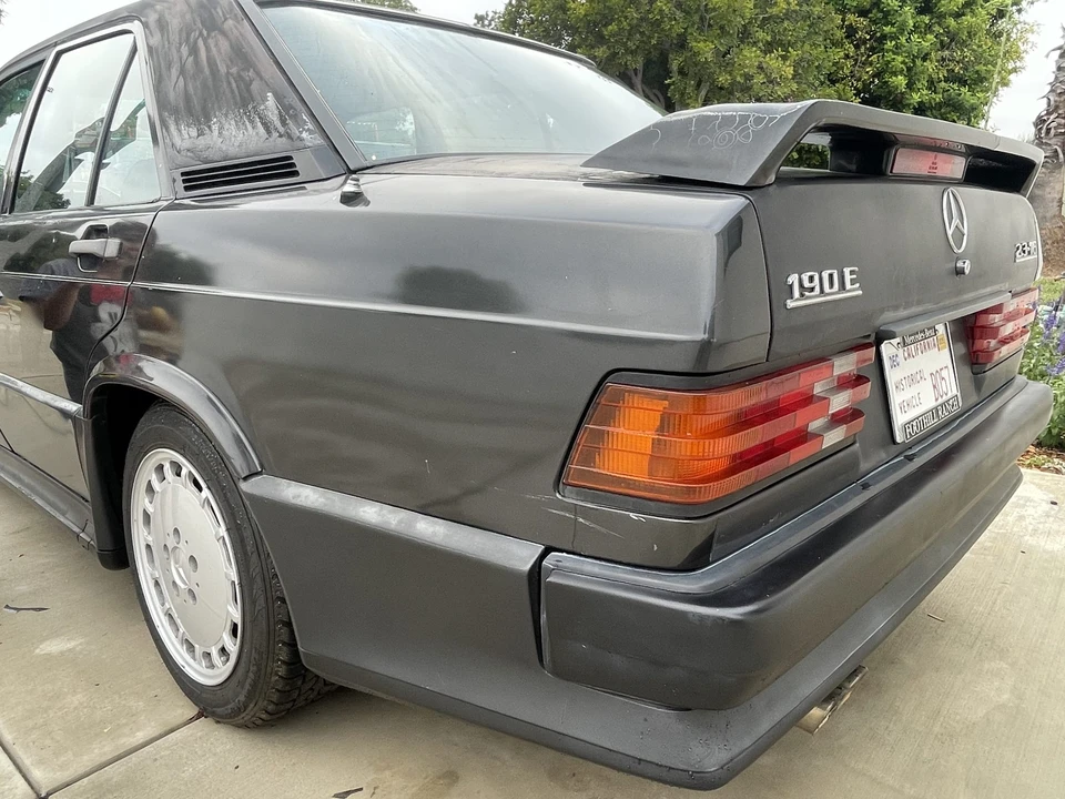 1986 Mercedes-Benz 190E 2.3-16 & 2.5-16 - Image 30 of 31
