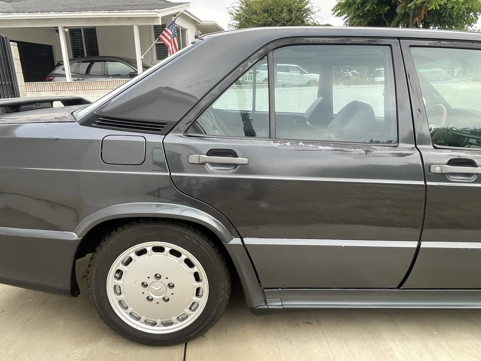 1986 Mercedes-Benz 190E 2.3-16 & 2.5-16 - Image 19 of 31