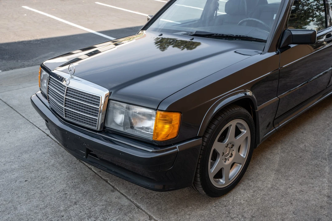 1986 Mercedes-Benz 190E 2.3-16 & 2.5-16 - Image 11 of 31