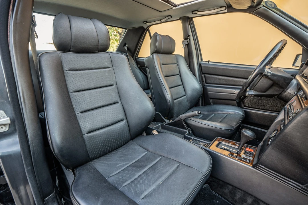 1986 Mercedes-Benz 190E 2.3-16 & 2.5-16 - Image 30 of 31