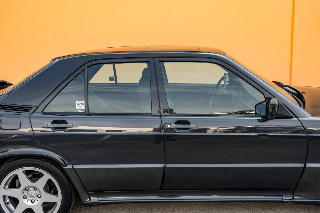 1986 Mercedes-Benz 190E 2.3-16 & 2.5-16 - Image 18 of 31