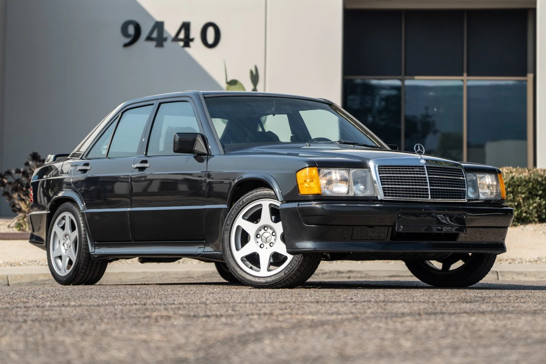 1986 Mercedes-Benz 190E 2.3-16 & 2.5-16 - Image 4 of 31