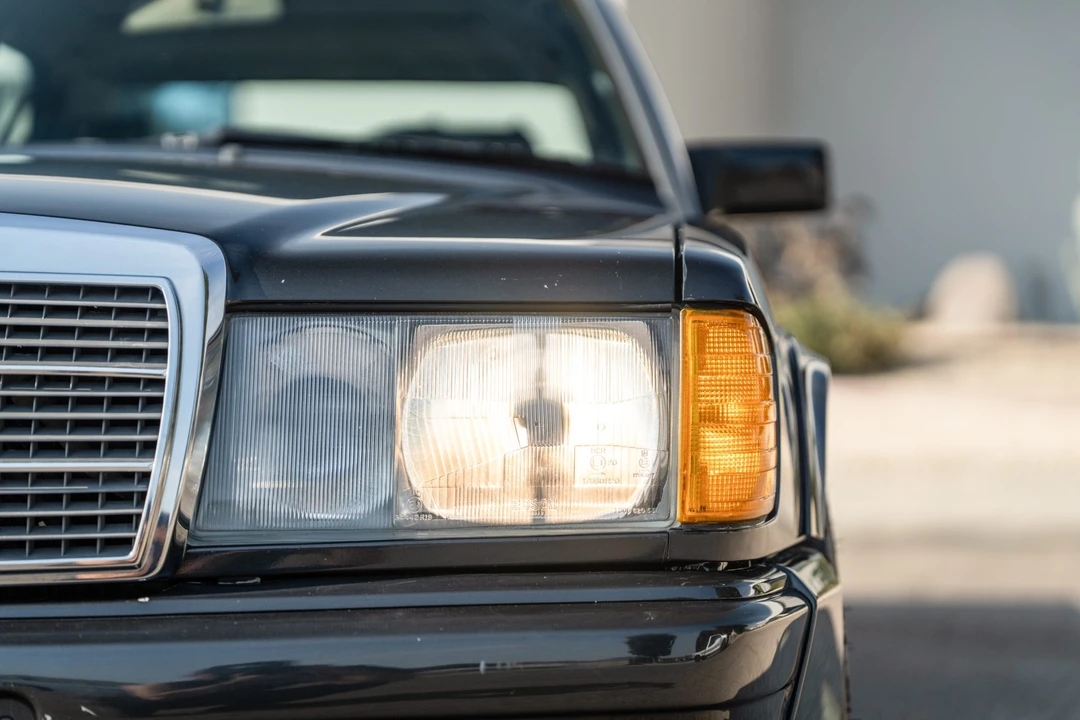 1986 Mercedes-Benz 190E 2.3-16 & 2.5-16 - Image 13 of 31