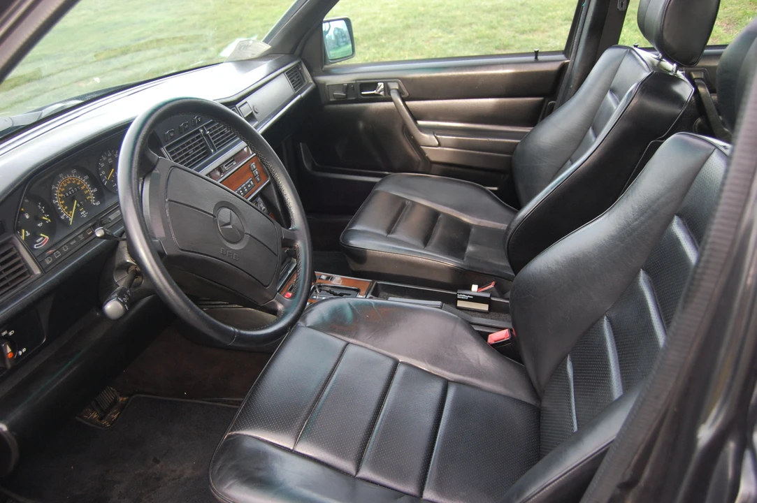 1986 Mercedes-Benz 190E 2.3-16 & 2.5-16 - Image 16 of 31