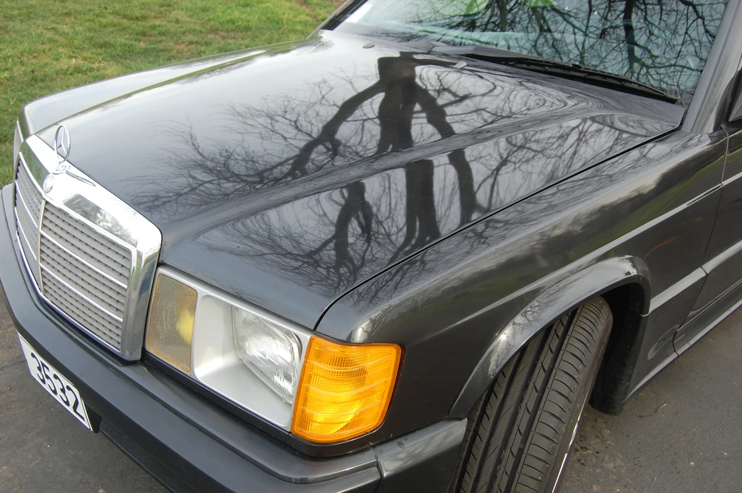 1986 Mercedes-Benz 190E 2.3-16 & 2.5-16 - Image 10 of 31