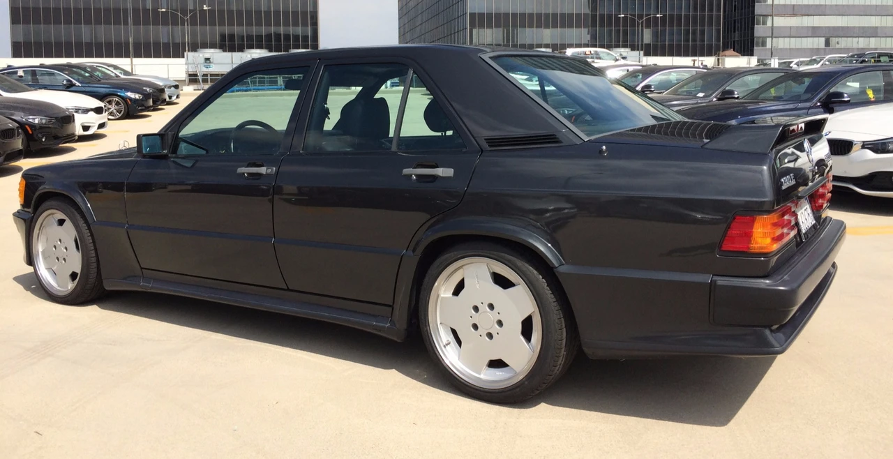 1986 Mercedes-Benz 190E 2.3-16 & 2.5-16 - Image 8 of 31