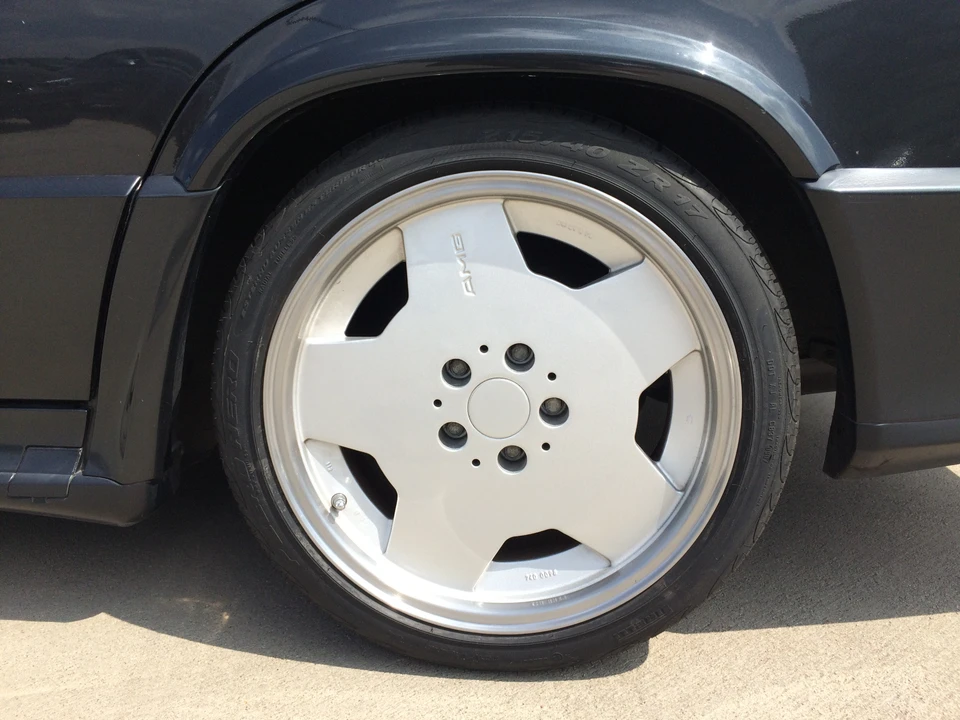 1986 Mercedes-Benz 190E 2.3-16 & 2.5-16 - Image 25 of 31