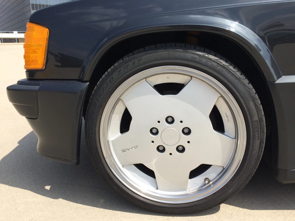 1986 Mercedes-Benz 190E 2.3-16 & 2.5-16 - Image 21 of 31