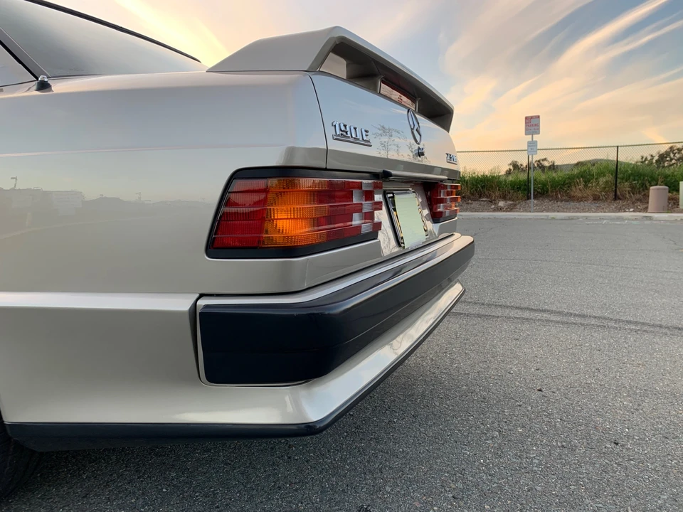 1986 Mercedes-Benz 190E 2.3-16 & 2.5-16 - Image 19 of 31