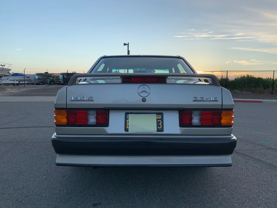 1986 Mercedes-Benz 190E 2.3-16 & 2.5-16 - Image 6 of 31