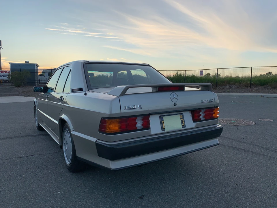 1986 Mercedes-Benz 190E 2.3-16 & 2.5-16 - Image 7 of 31