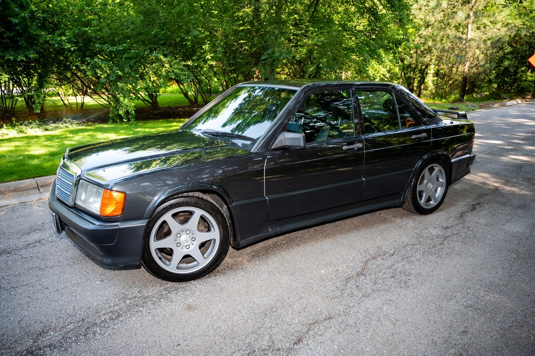 1986 Mercedes-Benz 190E 2.3-16 & 2.5-16 - Image 3 of 31